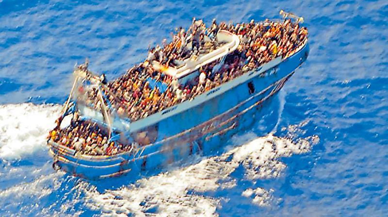两艘非法移民船在突尼斯海域沉没 数十人遇难