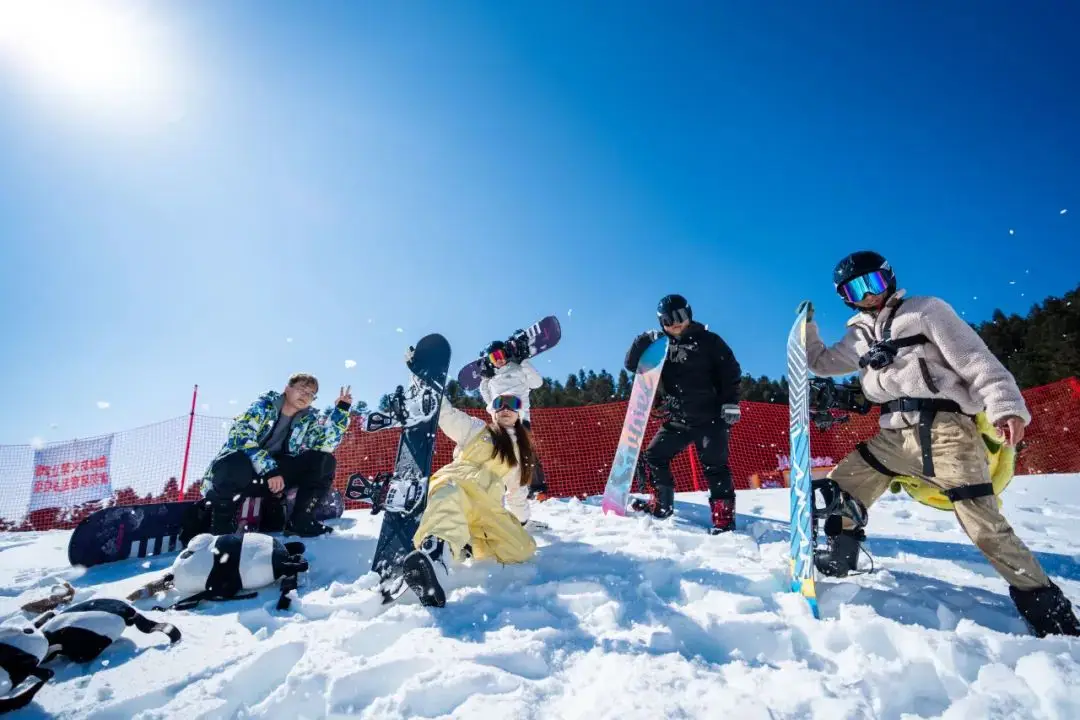 《中国冰雪旅游发展报告（2025）》发布 全国冰雪旅游市场进入持续繁荣状态