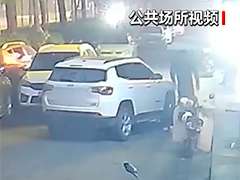 未注意车辆盲区 男子开车压伤自家孩子