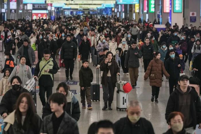 2025年春运 今天起上海四大火车站通宵运营