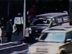 重庆小货车空挡溜车酿事故