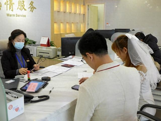 上海长宁二月结婚登记预约火爆