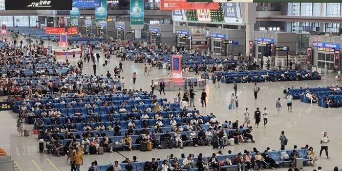 2025春运 16日全国铁路预计发送旅客1520万人次