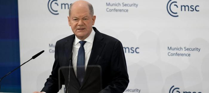 德法官员称反对外来干涉 欧盟外长开会讨论欧美关系等议题