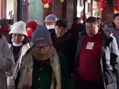 入境游持续升温 外国游客感受中国之美