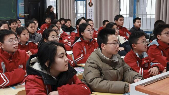 全国中小学陆续迎来2025年春季新学期