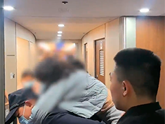 D1671次列车旅客突发疾病 众人联手救助
