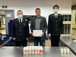 北京首都机场海关查获大麻膏10.91千克