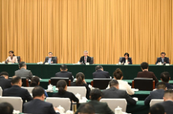 李希与共青团和青联、总工会、妇联界政协委员共商国是