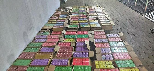国家严禁销售果味电子烟 市场却货源不断