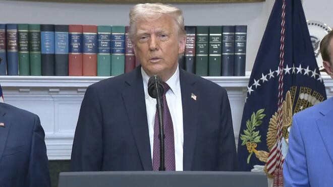 美国总统特朗普称 美将对购买委内瑞拉能源国家征收25%关税