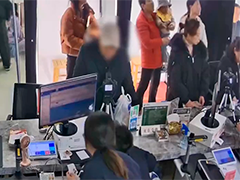 湖北武汉 逃犯补办身份证 窗口辅警微笑周旋