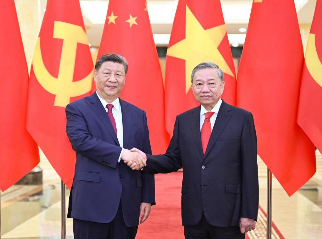 习近平同越共中央总书记举行会谈