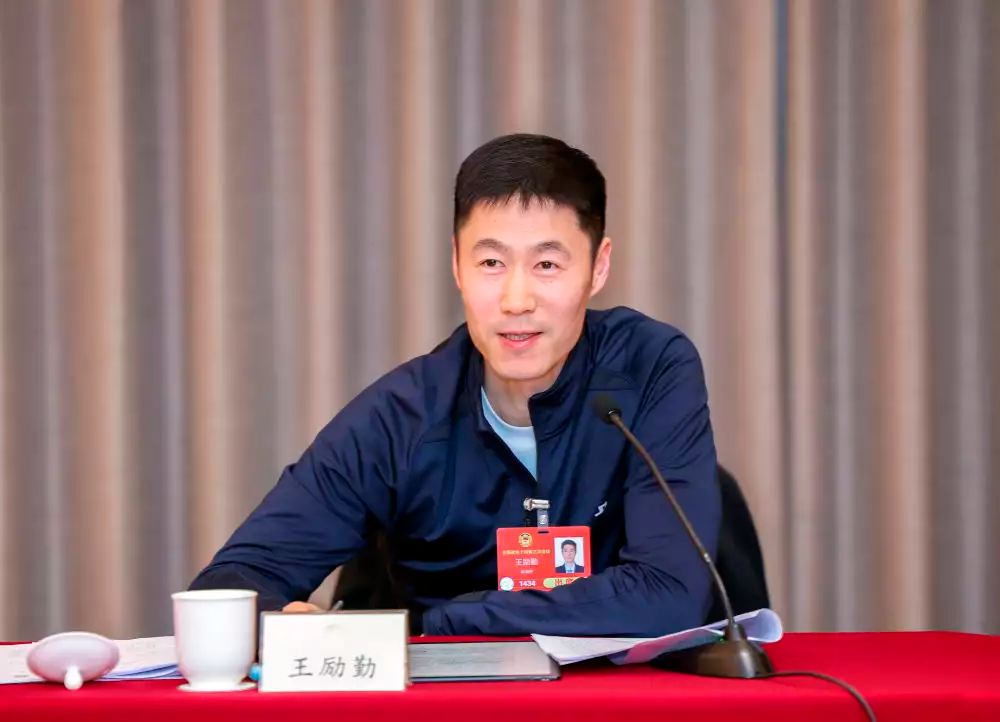 刘国梁请辞 王励勤当选中国乒协新一任主席