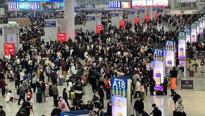 “五一”假期将至 假期运输启动 日均发送旅客约1800万人次