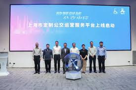 从“人等车”到“车应人”上海定制公交平台上线