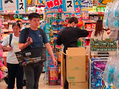 购物像“寻宝”日本连锁折扣店受欢迎
