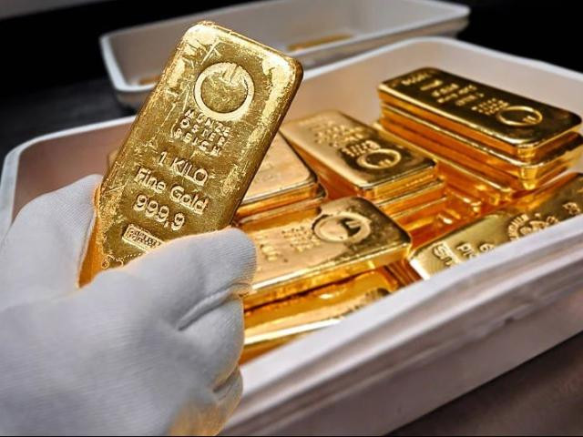 黄金现货价格走低 金饰克价下调至1008元