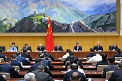 李强出席做强国内大循环工作推进会并讲话 丁薛祥主持会议