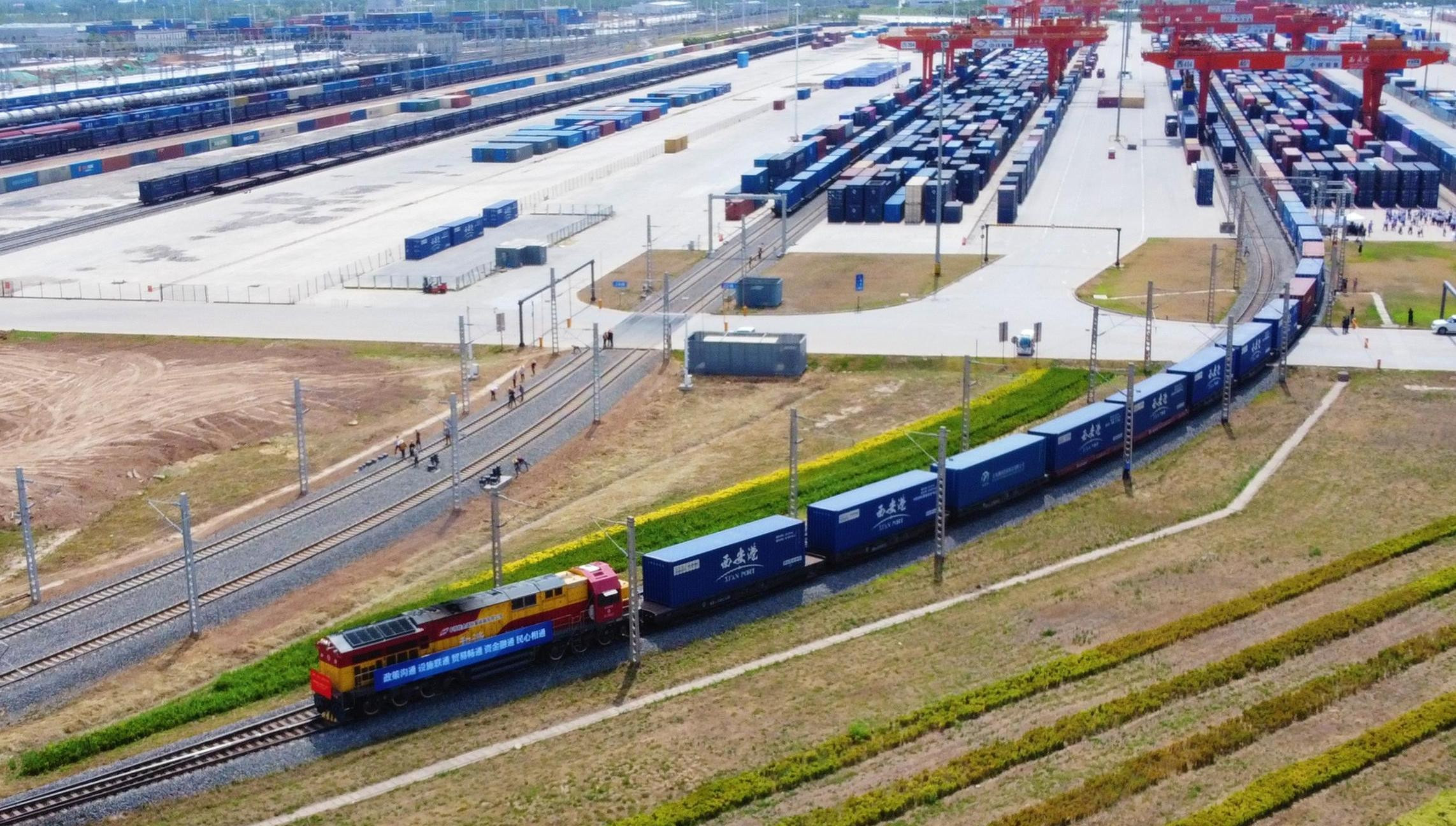 1至4月国家铁路累计发送货物12.99亿吨