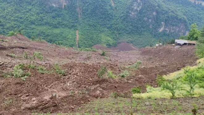 贵州大方 发生两起山体滑坡 有人员被困