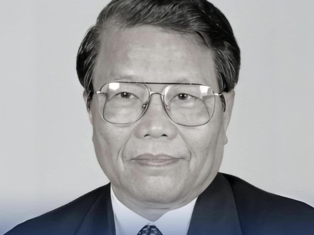 习近平就越南前国家主席陈德良逝世向越共中央总书记苏林和越南国家主席梁强致唁电