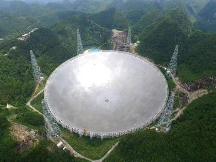 中国天眼联手南非阵列望远镜刷新观测极限