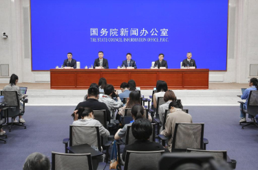 国务院新闻办例行吹风会·商务部 超6万家外资企业落户国家级经开区