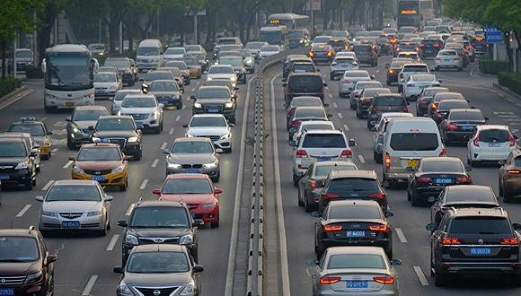 交通出行 公路车流预计大幅增加 出行以短途为主