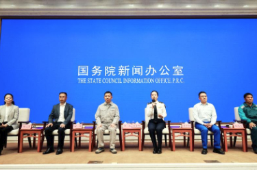 国务院新闻办举行“新征程上的奋斗者”中外记者见面会