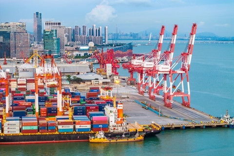 海关总署 5月份进出口3.81万亿元 增长2.7%