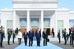 习近平结束出席第二届中国—中亚峰会回到北京