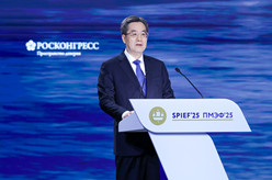丁薛祥出席第二十八届圣彼得堡国际经济论坛全会并致辞