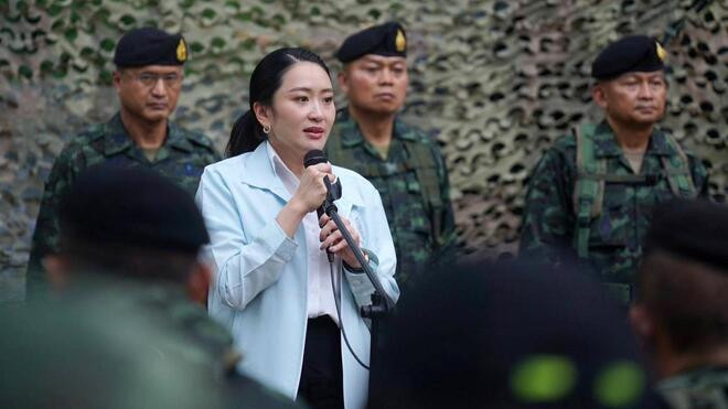 泰国反腐机构将调查佩通坦与洪森通话问题