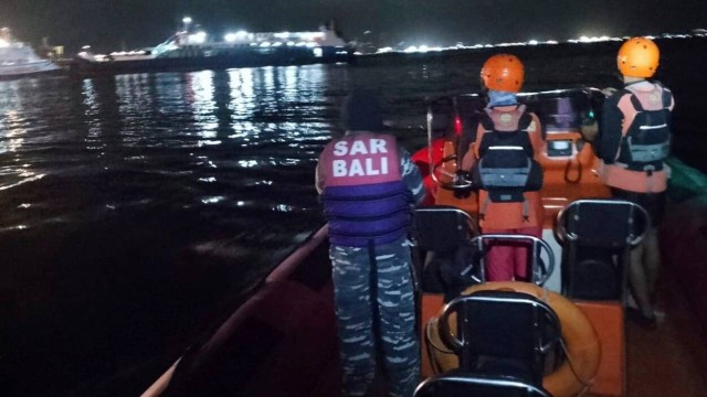印尼一渡轮在巴厘海峡沉没 遇难人数升至6人