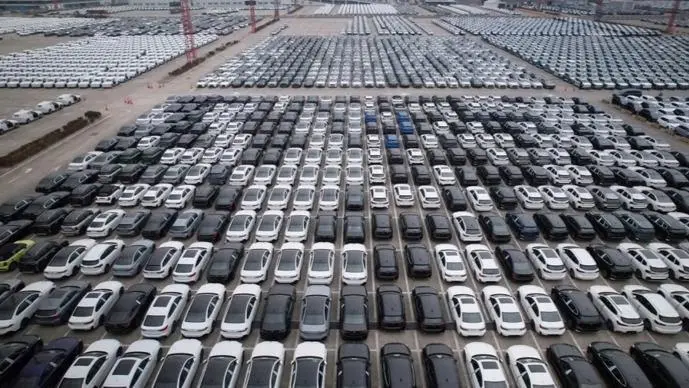 滚装轮满载国产车 上海海通码头迎作业高峰