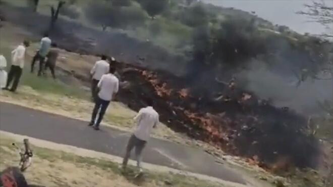 印度空军一战机训练时坠毁 机上2人死亡