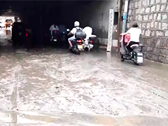 北京突降暴雨 城区降雨达暴雨量级