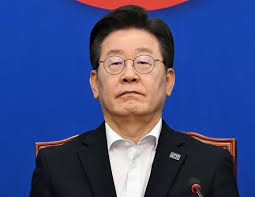李在明涉索贿对朝汇款案庭审延期 所涉刑案均已叫停