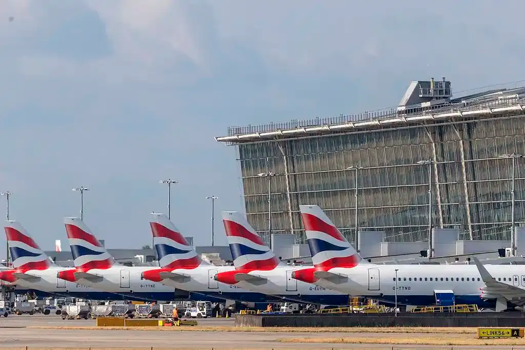 空管中心技术故障致英国航班大面积延误