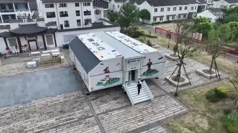 全国首个虚拟现实移动影厅启用