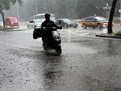 北京昨日升级发布暴雨红色预警信号 截至昨日17时 北京已转移安置超7.6万人