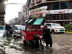 巴基斯坦暴雨成灾 已致超300人死亡