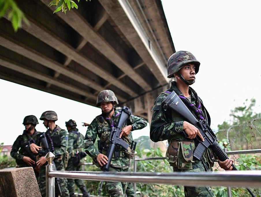 泰国陆军：一名士兵在泰柬边境触雷受伤