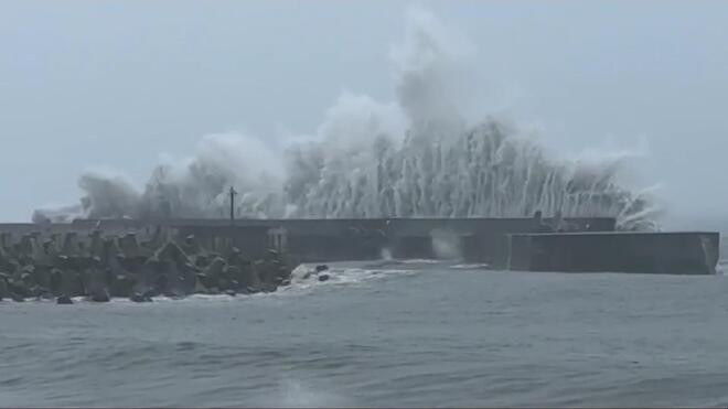 台风“杨柳”逼近 各地积极做好防御