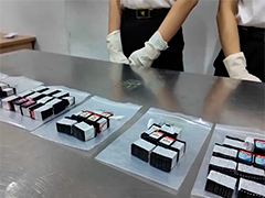 深圳：电单车车头藏“玄机”海关打击走私游戏卡