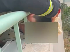 江西吉安：学生头部卡进护栏 消防及时处置