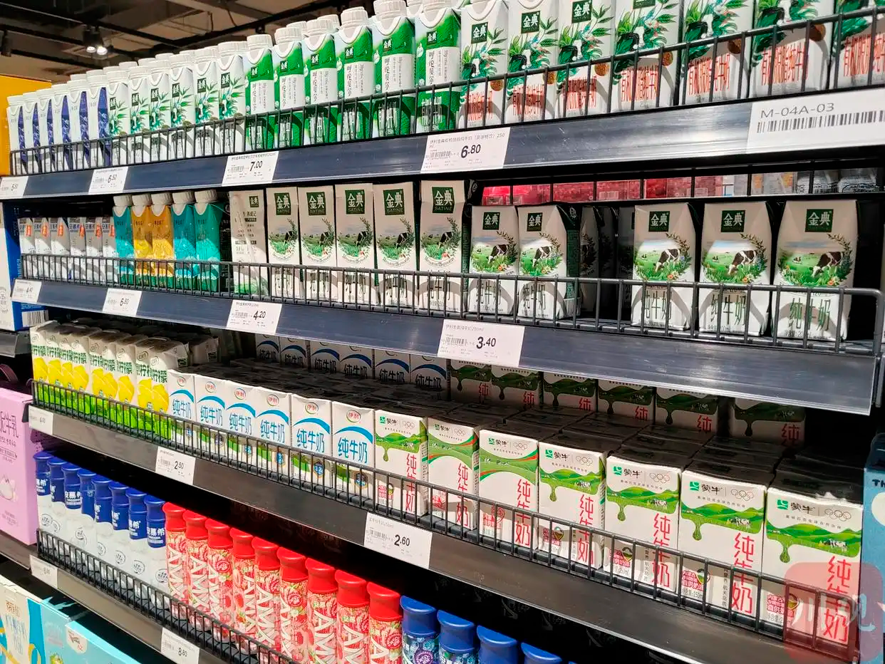 灭菌乳新国标今起实施 多家商超完成自查调整