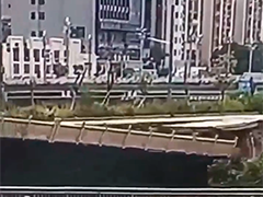 广东东莞：道路突然塌方 幸无人伤亡