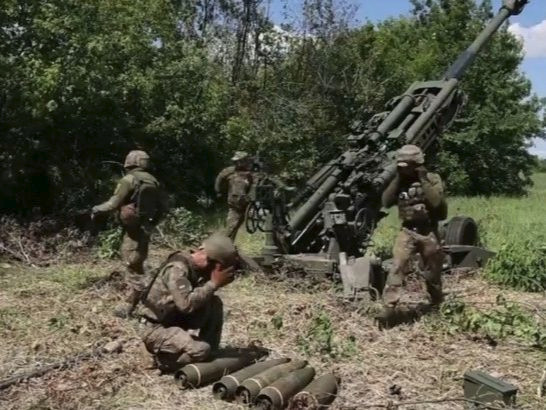 俄称打击乌军工综合体企业 乌称袭击俄多处战略目标